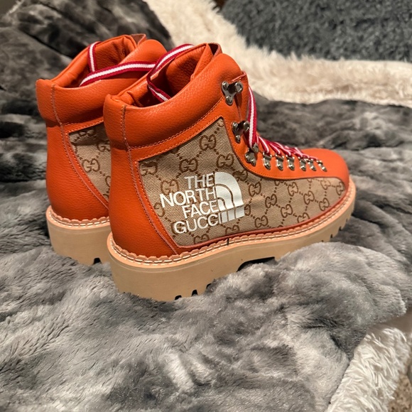 North face gucci collaboration boots - Picture 1 of 2